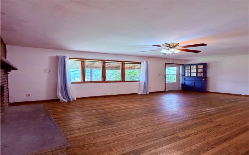 120 3rd Street, Rogersville, 15349, 6 Bedroom Bedrooms, 11 Room Rooms,2.1 BathroomBathrooms,Residential,For Sale,3rd Street,1770254