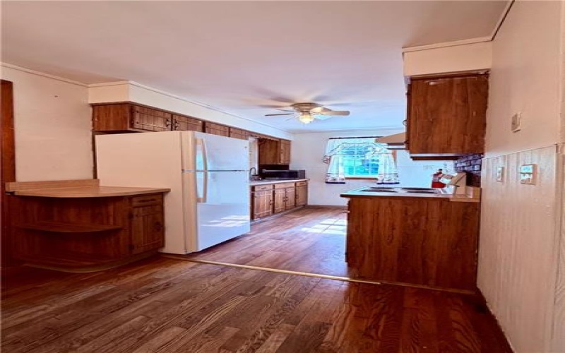 120 3rd Street, Rogersville, 15349, 6 Bedroom Bedrooms, 11 Room Rooms,2.1 BathroomBathrooms,Residential,For Sale,3rd Street,1770254