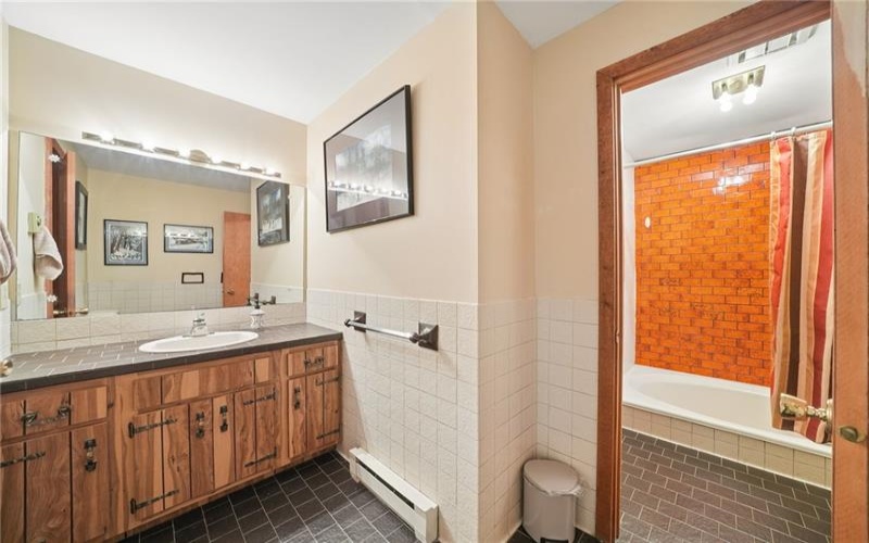 527 Imperial Road, Hidden Valley, 15502, 3 Bedroom Bedrooms, 11 Room Rooms,2.1 BathroomBathrooms,Residential,For Sale,Imperial Road,1774571
