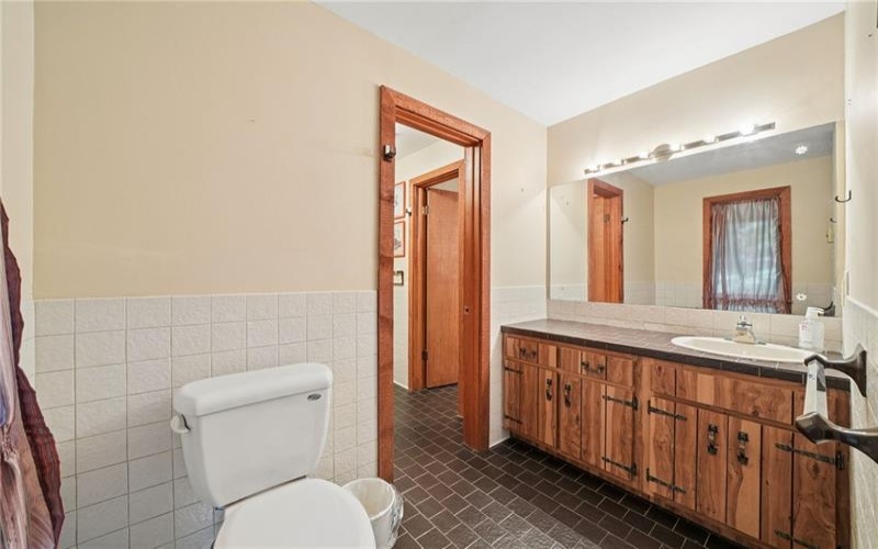 527 Imperial Road, Hidden Valley, 15502, 3 Bedroom Bedrooms, 11 Room Rooms,2.1 BathroomBathrooms,Residential,For Sale,Imperial Road,1774571