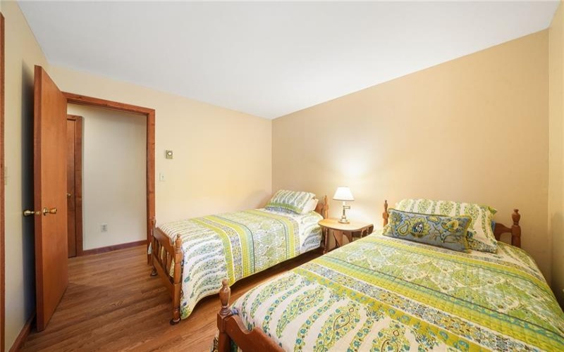 527 Imperial Road, Hidden Valley, 15502, 3 Bedroom Bedrooms, 11 Room Rooms,2.1 BathroomBathrooms,Residential,For Sale,Imperial Road,1774571