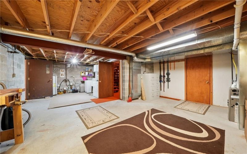 527 Imperial Road, Hidden Valley, 15502, 3 Bedroom Bedrooms, 11 Room Rooms,2.1 BathroomBathrooms,Residential,For Sale,Imperial Road,1774571