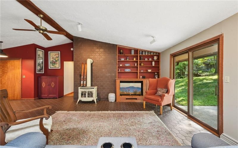 527 Imperial Road, Hidden Valley, 15502, 3 Bedroom Bedrooms, 11 Room Rooms,2.1 BathroomBathrooms,Residential,For Sale,Imperial Road,1774571