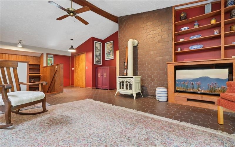 527 Imperial Road, Hidden Valley, 15502, 3 Bedroom Bedrooms, 11 Room Rooms,2.1 BathroomBathrooms,Residential,For Sale,Imperial Road,1774571