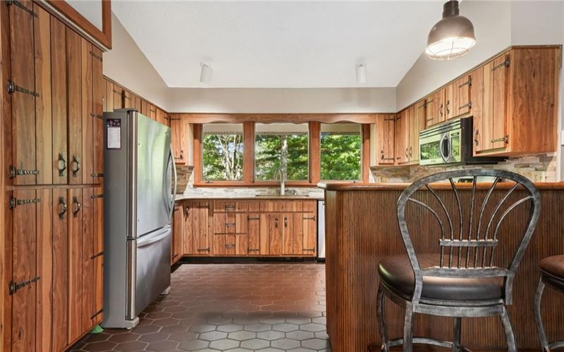 527 Imperial Road, Hidden Valley, 15502, 3 Bedroom Bedrooms, 11 Room Rooms,2.1 BathroomBathrooms,Residential,For Sale,Imperial Road,1774571