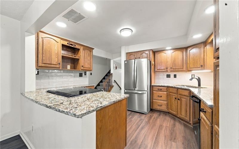 136 Sunrise Dr, Irwin, 15642, 3 Bedroom Bedrooms, 9 Room Rooms,2 BathroomBathrooms,Residential,For Sale,Sunrise Dr,1774648