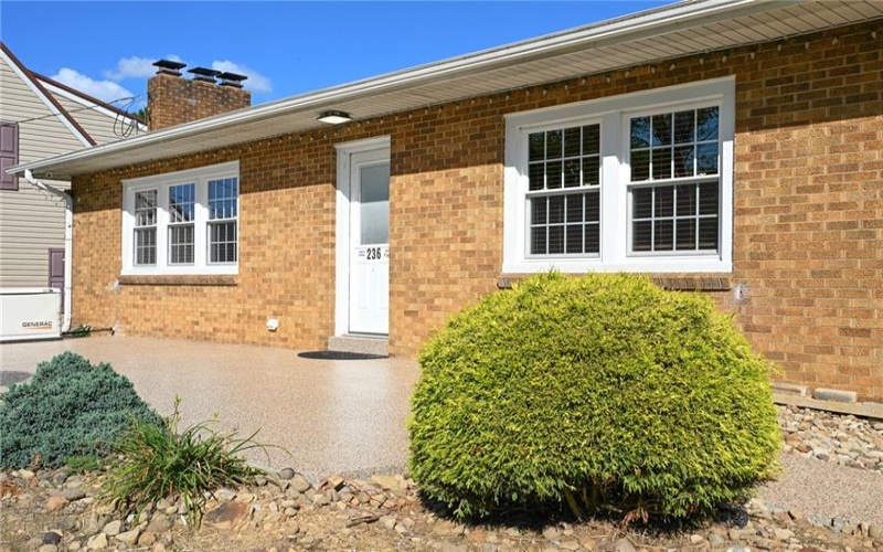 236 California Rd, Brownsville, 15417, 2 Bedroom Bedrooms, 6 Room Rooms,1 BathroomBathrooms,Residential,For Sale,California Rd,1774805