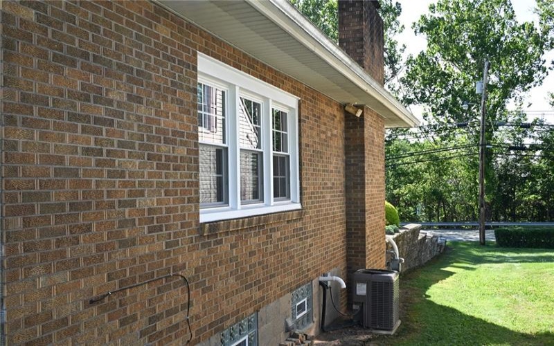 236 California Rd, Brownsville, 15417, 2 Bedroom Bedrooms, 6 Room Rooms,1 BathroomBathrooms,Residential,For Sale,California Rd,1774805