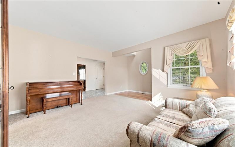 6204 Antler Hill Dr, Trafford, 15085, 4 Bedroom Bedrooms, 11 Room Rooms,2.2 BathroomBathrooms,Residential,For Sale,Antler Hill Dr,1774850