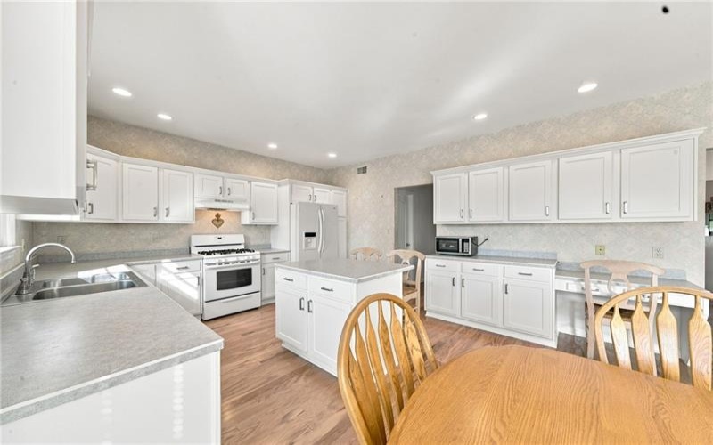 6204 Antler Hill Dr, Trafford, 15085, 4 Bedroom Bedrooms, 11 Room Rooms,2.2 BathroomBathrooms,Residential,For Sale,Antler Hill Dr,1774850