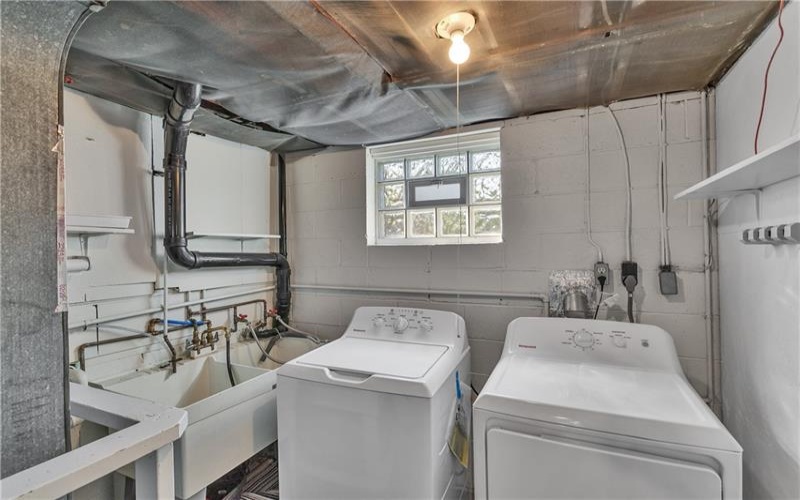 4283 Sky Vue Drive, Murrysville, 15668, 3 Bedroom Bedrooms, 10 Room Rooms,1.1 BathroomBathrooms,Residential,For Sale,Sky Vue Drive,1774871