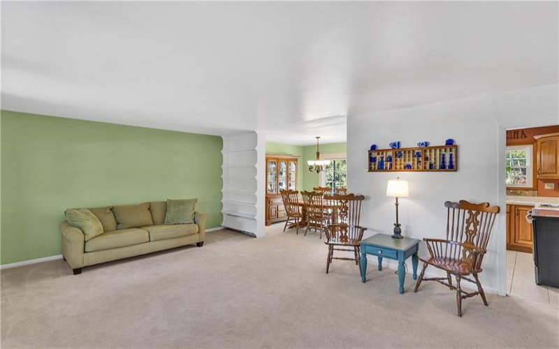4283 Sky Vue Drive, Murrysville, 15668, 3 Bedroom Bedrooms, 10 Room Rooms,1.1 BathroomBathrooms,Residential,For Sale,Sky Vue Drive,1774871