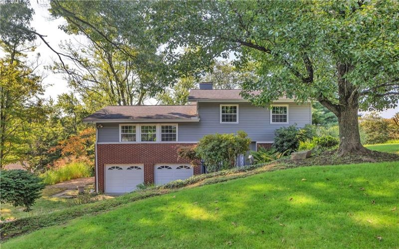 4283 Sky Vue Drive, Murrysville, 15668, 3 Bedroom Bedrooms, 10 Room Rooms,1.1 BathroomBathrooms,Residential,For Sale,Sky Vue Drive,1774871