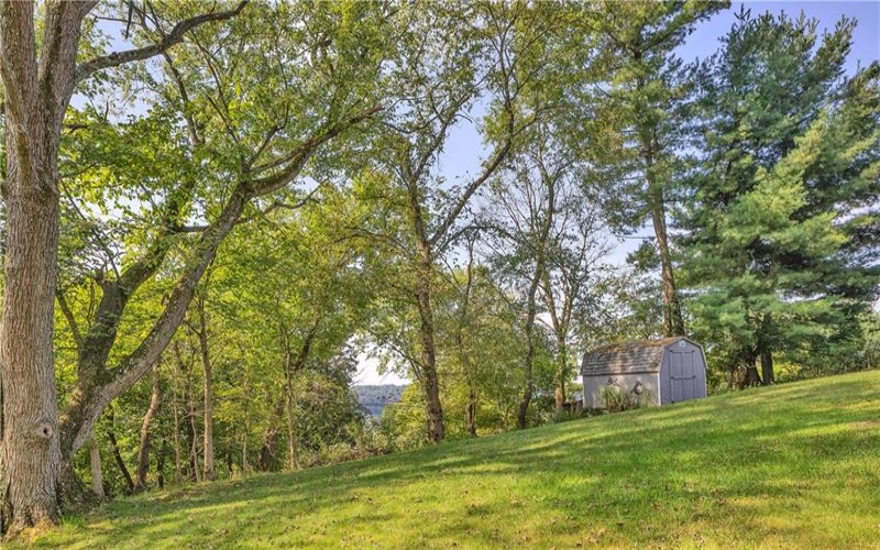4283 Sky Vue Drive, Murrysville, 15668, 3 Bedroom Bedrooms, 10 Room Rooms,1.1 BathroomBathrooms,Residential,For Sale,Sky Vue Drive,1774871