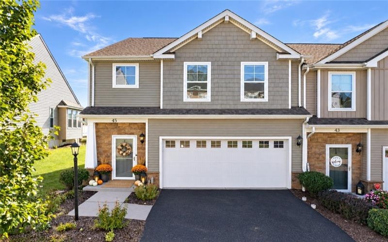 45 Remington Drive, Washington, 15301, 3 Bedroom Bedrooms, 8 Room Rooms,2.1 BathroomBathrooms,Residential,For Sale,Remington Drive,1774955