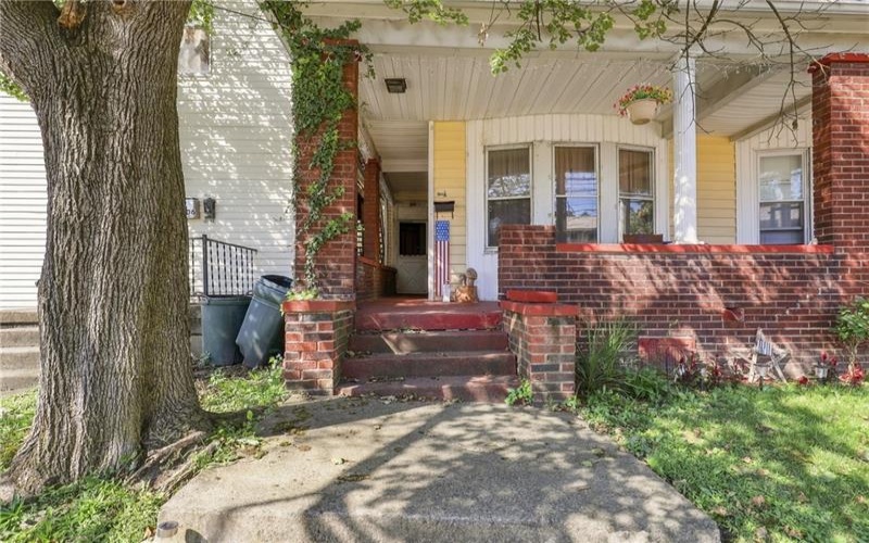 904-906 Pittsburgh St, Connellsville, 15425, ,Multi-unit,For Sale,Pittsburgh St,1774963