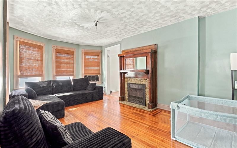 904-906 Pittsburgh St, Connellsville, 15425, ,Multi-unit,For Sale,Pittsburgh St,1774963