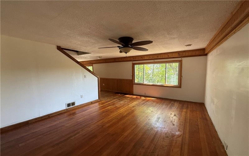 180 Swank Street, Johnstown, 15905, 3 Bedroom Bedrooms, ,1 BathroomBathrooms,Residential,For Sale,Swank Street,1774997