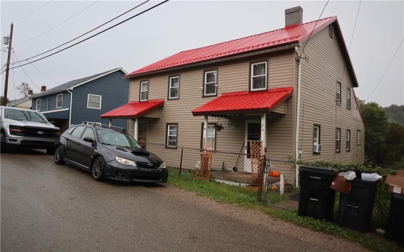 24 Glad St, Daisytown, 15427, 6 Bedroom Bedrooms, 9 Room Rooms,2 BathroomBathrooms,Residential,For Sale,Glad St,1775041