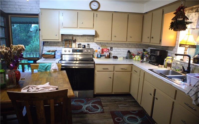 24 Glad St, Daisytown, 15427, 6 Bedroom Bedrooms, 9 Room Rooms,2 BathroomBathrooms,Residential,For Sale,Glad St,1775041