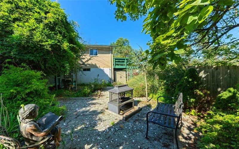 910 White Drive, Donora, 15033, 4 Bedroom Bedrooms, 12 Room Rooms,3 BathroomBathrooms,Residential,For Sale,White Drive,1775080
