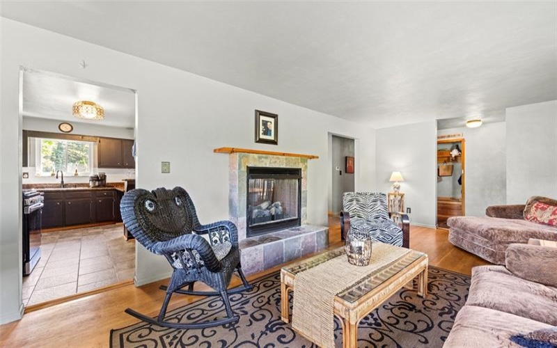 910 White Drive, Donora, 15033, 4 Bedroom Bedrooms, 12 Room Rooms,3 BathroomBathrooms,Residential,For Sale,White Drive,1775080