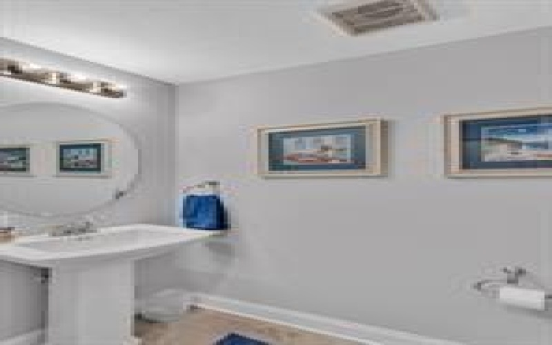 590 Chesnic Drive, Canonsburg, 15317, 3 Bedroom Bedrooms, 7 Room Rooms,2.1 BathroomBathrooms,Residential,For Sale,Chesnic Drive,1775083
