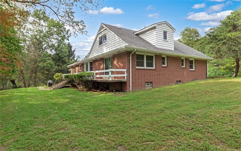 4940 Northlawn Circle, Murrysville, 15668, 5 Bedroom Bedrooms, 12 Room Rooms,3 BathroomBathrooms,Residential,For Sale,Northlawn Circle,1775112