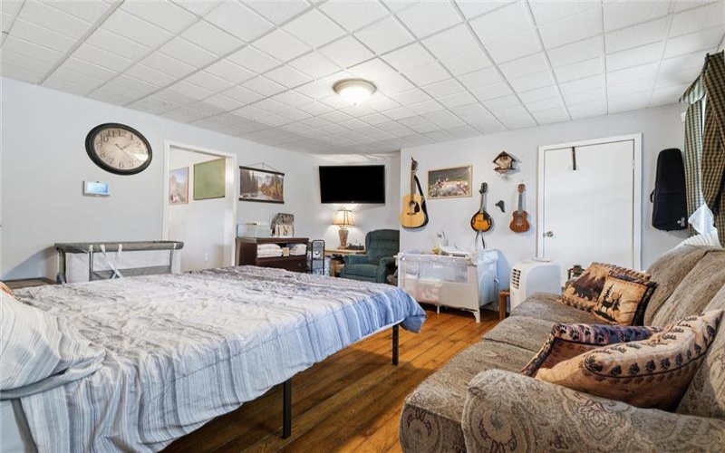 410 Walnut Hill Road, Uniontown, 15401, 2 Bedroom Bedrooms, 5 Room Rooms,1 BathroomBathrooms,Residential,For Sale,Walnut Hill Road,1774701