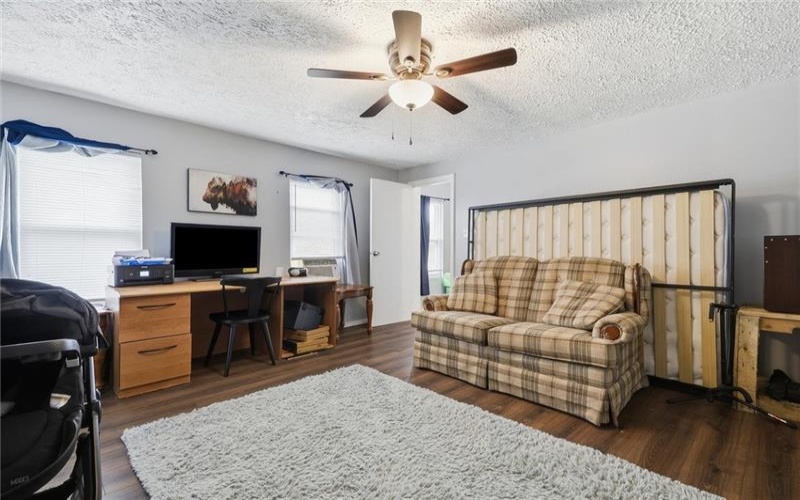 410 Walnut Hill Road, Uniontown, 15401, 2 Bedroom Bedrooms, 5 Room Rooms,1 BathroomBathrooms,Residential,For Sale,Walnut Hill Road,1774701