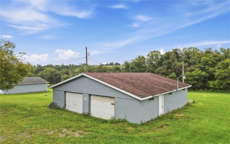 410 Walnut Hill Road, Uniontown, 15401, 2 Bedroom Bedrooms, 5 Room Rooms,1 BathroomBathrooms,Residential,For Sale,Walnut Hill Road,1774701