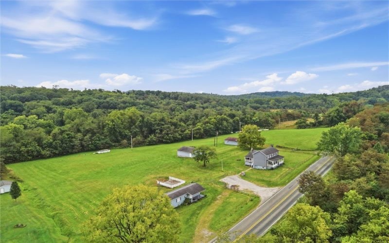 410 Walnut Hill Road, Uniontown, 15401, 2 Bedroom Bedrooms, 5 Room Rooms,1 BathroomBathrooms,Residential,For Sale,Walnut Hill Road,1774701