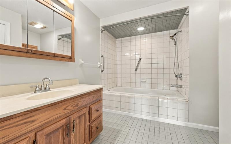 122 Highvue DRIVE, Venetia, 15367, 3 Bedroom Bedrooms, 11 Room Rooms,2.2 BathroomBathrooms,Residential,For Sale,Highvue,1775167