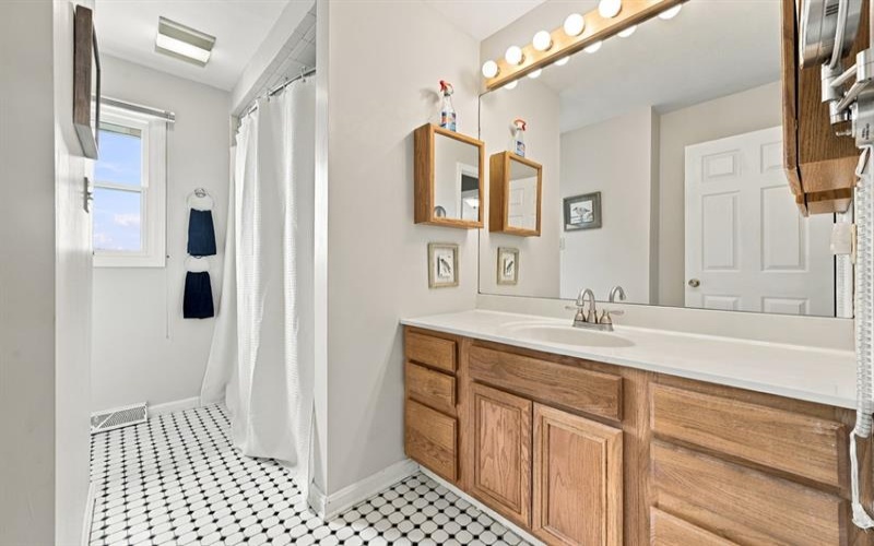 122 Highvue DRIVE, Venetia, 15367, 3 Bedroom Bedrooms, 11 Room Rooms,2.2 BathroomBathrooms,Residential,For Sale,Highvue,1775167