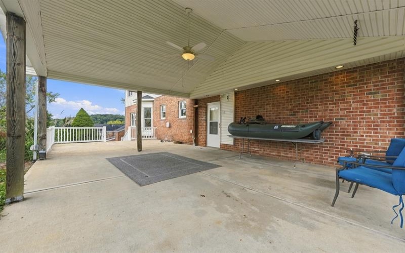 122 Highvue DRIVE, Venetia, 15367, 3 Bedroom Bedrooms, 11 Room Rooms,2.2 BathroomBathrooms,Residential,For Sale,Highvue,1775167