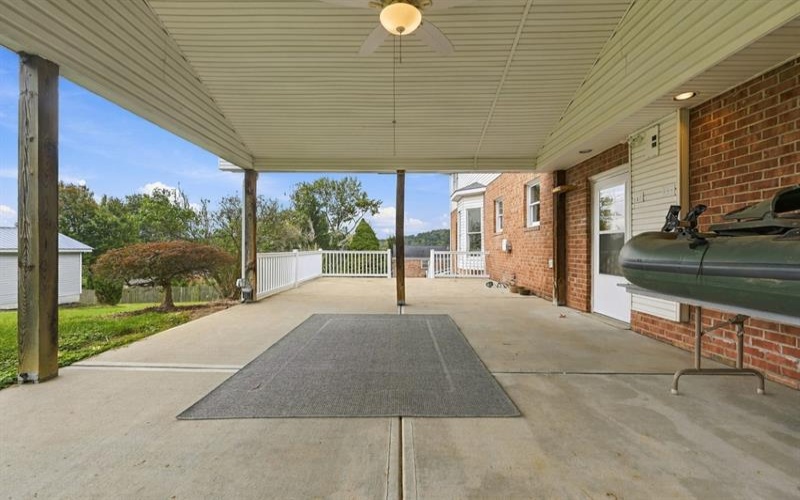 122 Highvue DRIVE, Venetia, 15367, 3 Bedroom Bedrooms, 11 Room Rooms,2.2 BathroomBathrooms,Residential,For Sale,Highvue,1775167
