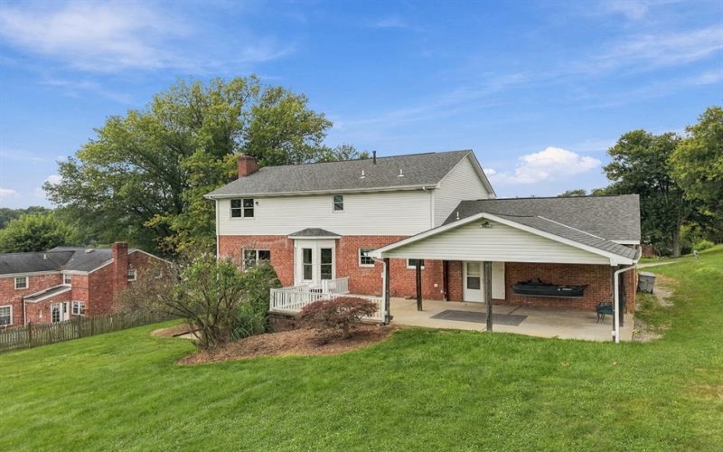 122 Highvue DRIVE, Venetia, 15367, 3 Bedroom Bedrooms, 11 Room Rooms,2.2 BathroomBathrooms,Residential,For Sale,Highvue,1775167