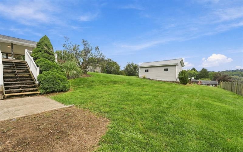 122 Highvue DRIVE, Venetia, 15367, 3 Bedroom Bedrooms, 11 Room Rooms,2.2 BathroomBathrooms,Residential,For Sale,Highvue,1775167