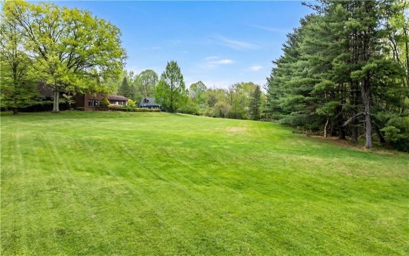 4437 twin oaks, Murrysville, 15668, 5 Bedroom Bedrooms, ,3 BathroomBathrooms,Residential,For Sale,twin oaks,1751158