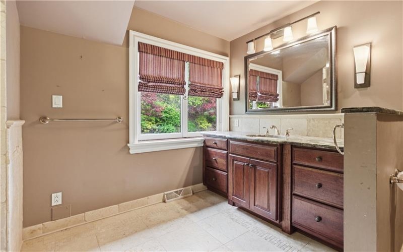 4437 twin oaks, Murrysville, 15668, 5 Bedroom Bedrooms, ,3 BathroomBathrooms,Residential,For Sale,twin oaks,1751158