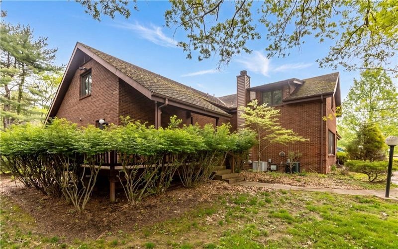 4437 twin oaks, Murrysville, 15668, 5 Bedroom Bedrooms, ,3 BathroomBathrooms,Residential,For Sale,twin oaks,1751158