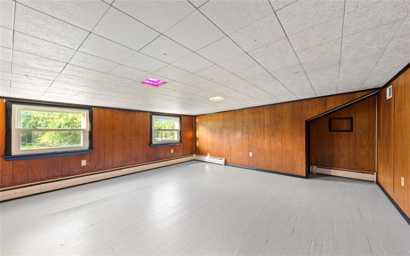 147 W Pennsylvania Avenue, New Stanton, 15601, ,Commercial-industrial-business,For Sale,W Pennsylvania Avenue,1773585