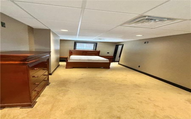 5 1/2 Gallatin Ave, Uniontown, 15401, 2 Bedroom Bedrooms, ,2 BathroomBathrooms,Lease,For Rent,Gallatin Ave,1774667