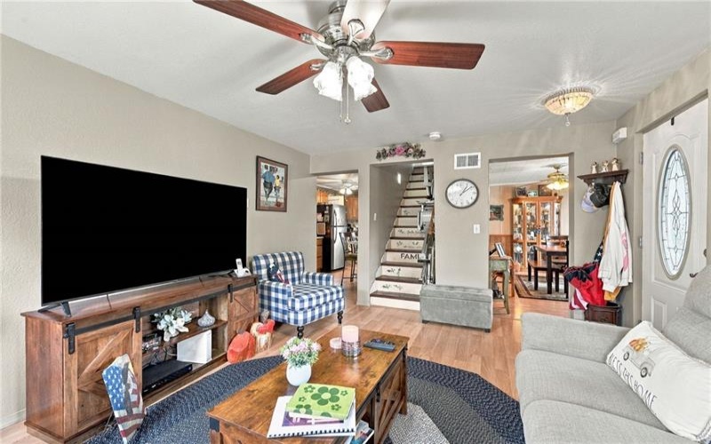 305 3rd St, Derry, 15627, 2 Bedroom Bedrooms, 7 Room Rooms,2.1 BathroomBathrooms,Residential,For Sale,3rd St,1775015