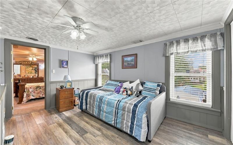 305 3rd St, Derry, 15627, 2 Bedroom Bedrooms, 7 Room Rooms,2.1 BathroomBathrooms,Residential,For Sale,3rd St,1775015
