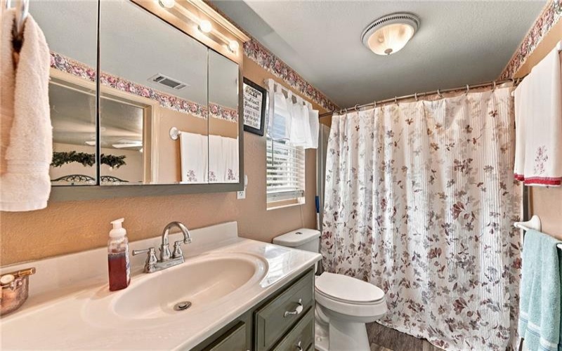 305 3rd St, Derry, 15627, 2 Bedroom Bedrooms, 7 Room Rooms,2.1 BathroomBathrooms,Residential,For Sale,3rd St,1775015
