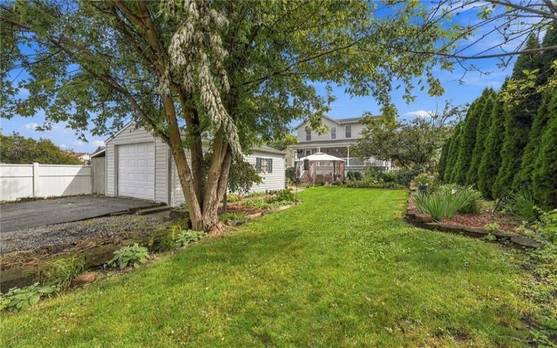 305 3rd St, Derry, 15627, 2 Bedroom Bedrooms, 7 Room Rooms,2.1 BathroomBathrooms,Residential,For Sale,3rd St,1775015