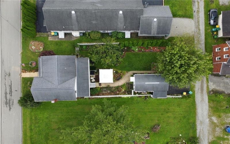 305 3rd St, Derry, 15627, 2 Bedroom Bedrooms, 7 Room Rooms,2.1 BathroomBathrooms,Residential,For Sale,3rd St,1775015