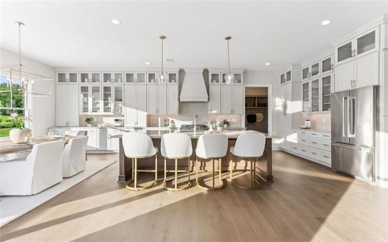 100 Penelope Court, Venetia, 15367, 6 Bedroom Bedrooms, 13 Room Rooms,5.1 BathroomBathrooms,Residential,For Sale,Penelope Court,1775075