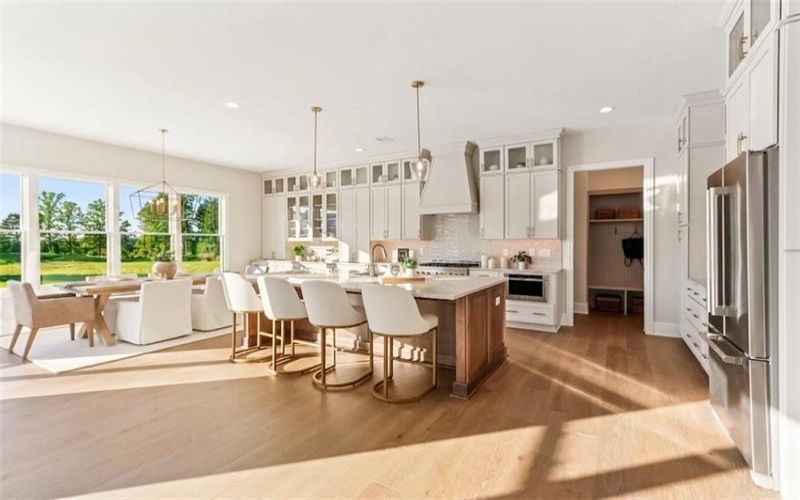 100 Penelope Court, Venetia, 15367, 6 Bedroom Bedrooms, 13 Room Rooms,5.1 BathroomBathrooms,Residential,For Sale,Penelope Court,1775075